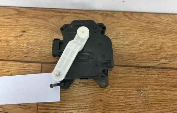 Chevrolet Camaro A/C air flow flap actuator/motor AW063800-2380