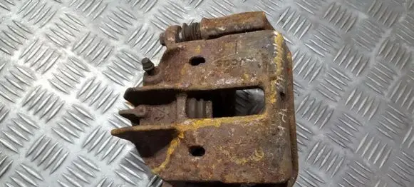 Mitsubishi Carisma Front brake caliper