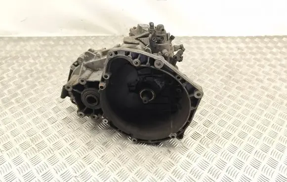 Opel Vectra C Manual 6 speed gearbox 55350375