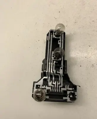 Volkswagen PASSAT B5 Tail light bulb cover holder 3B9945257