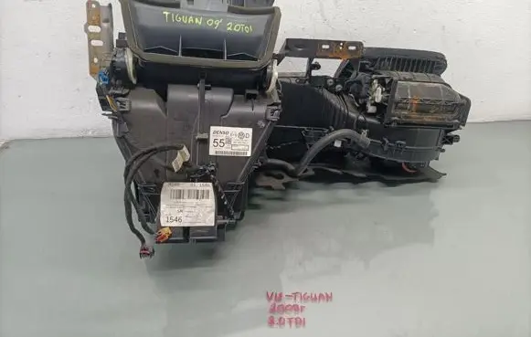 Volkswagen Tiguan Interior heater climate box assembly 5N1820003K