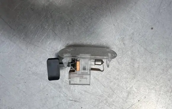 Volkswagen Touran I Other interior light 1J0947311
