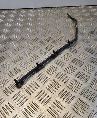 Fuel injector supply line/pipe