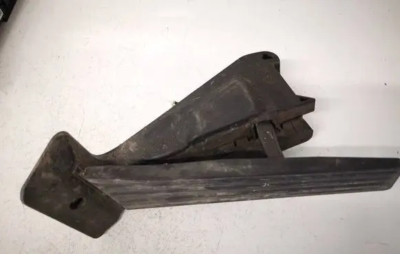 BMW 2 F22 F23 Accelerator throttle pedal 35426853175