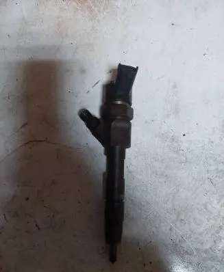 Renault Laguna II Fuel injector 7700111014