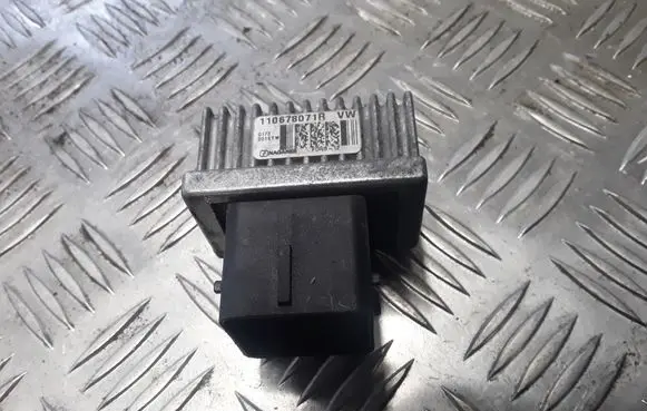 Nissan Qashqai Glow plug pre-heat relay 110678071R