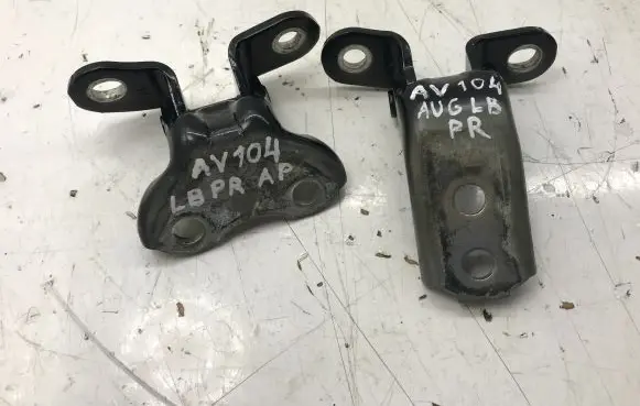 Front door hinge set