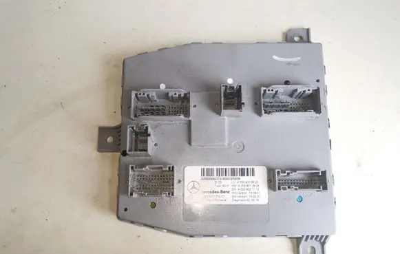 Mercedes-Benz C W205 Comfort/convenience module A2059006822 A2059013904 A2229021112