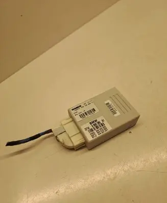 BMW 7 F01 F02 F03 F04 Air suspension control unit module (rear) 6860385 4461500620 004002000