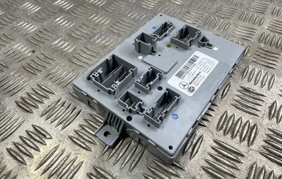 Mercedes-Benz C W205 Other control units/modules A2229007009 5DK01077583 A2229011103