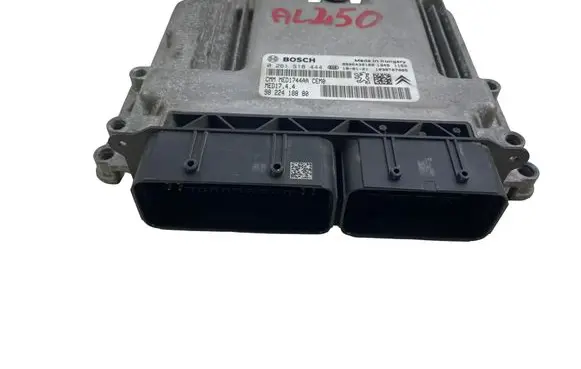Peugeot 3008 II Engine control unit/module ECU 9822418880 0261S18444