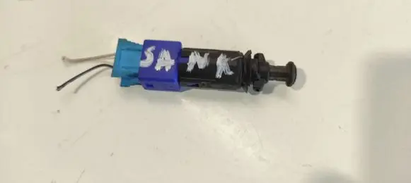 Clutch pedal sensor