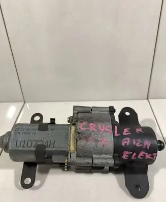 Chrysler Voyager Sliding door motor U10724H