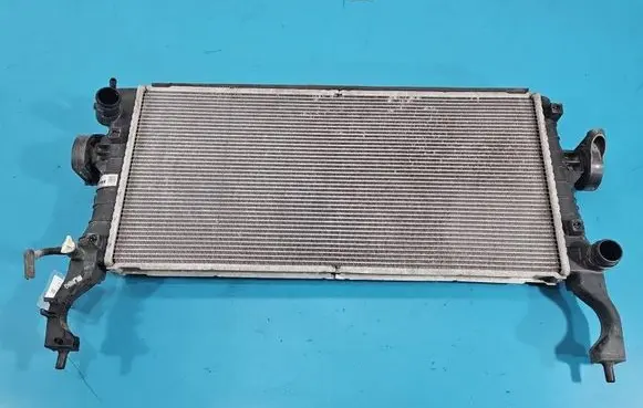 Hyundai i30 Coolant radiator 25310M6300 IMPRK1563120