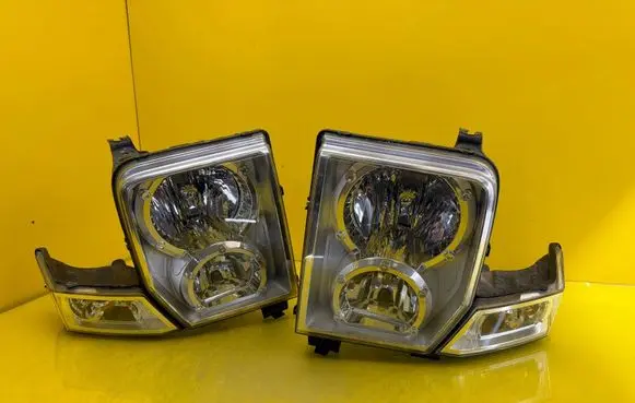 Jeep Commander Headlight/headlamp 55157204AE