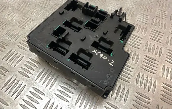 Volvo XC90 Fuse module 31473771