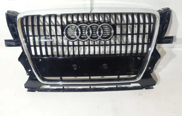 Audi Q5 SQ5 Front bumper upper radiator grill 8R0853651