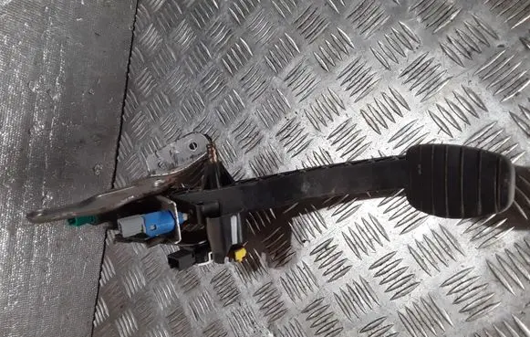 Clutch pedal