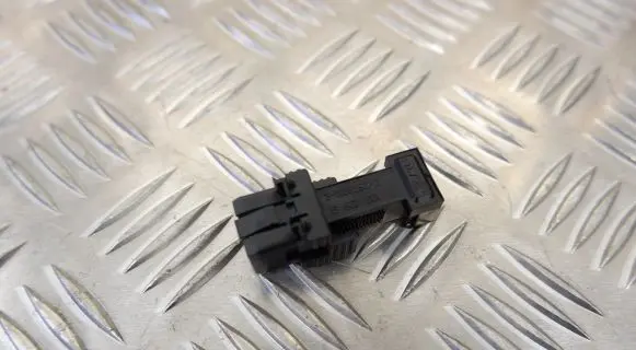 BMW X5 E70 Brake pedal sensor switch 6967601