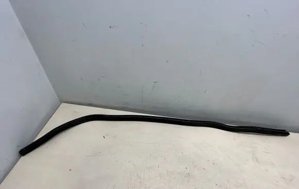 Porsche Cayenne (92A) Engine compartment rubber 7P5823727B