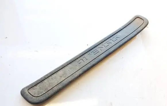 Toyota Avensis T270 Rear sill trim cover 6791605040