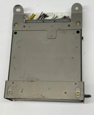 Mazda 323 Engine control unit/module E2T84881M