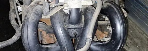 Toyota Yaris Intake manifold 