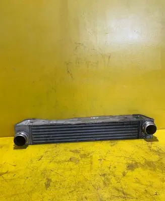 BMW 5 E60 E61 Intercooler radiator