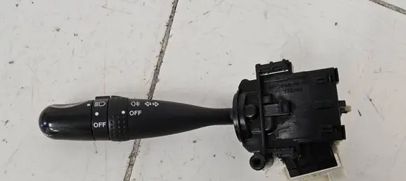 Suzuki Grand Vitara II Indicator stalk 173744