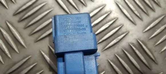 Nissan Terrano Other relay 252309F900 4RA940010-65