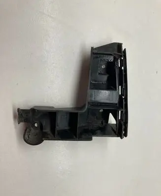 Volvo XC70 Rear bumper mounting bracket 30678650 BP3EA