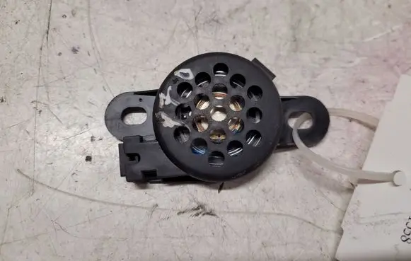 Audi A4 S4 B8 8K Parking PDC sensor speaker 8E0919279