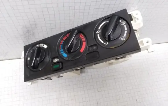 Nissan Almera Climate control unit
