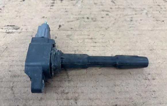 Renault Clio IV High voltage ignition coil 224332428R 646A11215