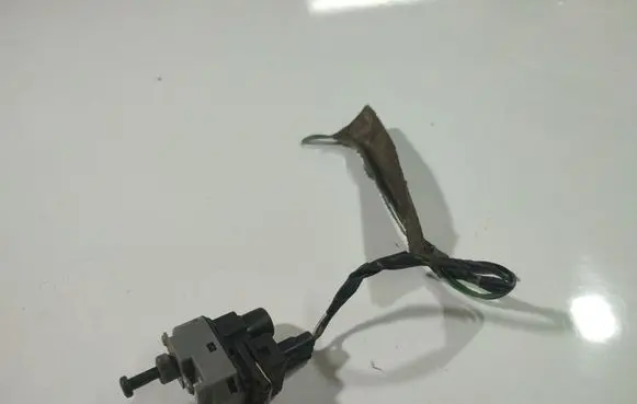 Brake pedal sensor switch
