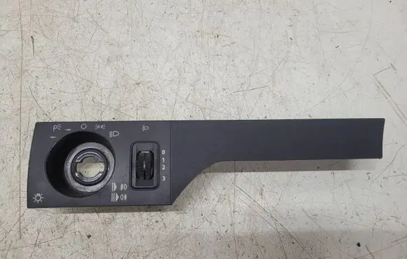 Mercedes-Benz E W124 Headlight level height control switch 12480000473