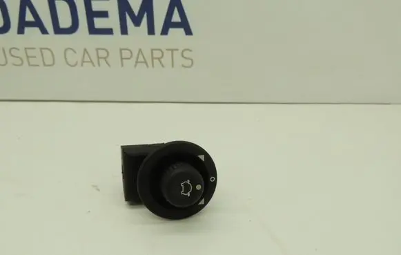 Ford Mondeo Mk III Wing mirror switch 93B617B676BA D145