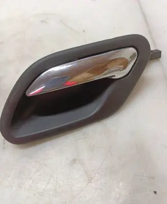 BMW 5 E39 Front door interior handle 8226049