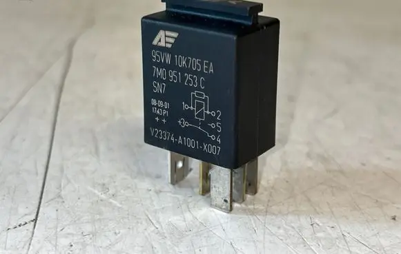 Audi A6 S6 C6 4F Other relay 7M0951253C