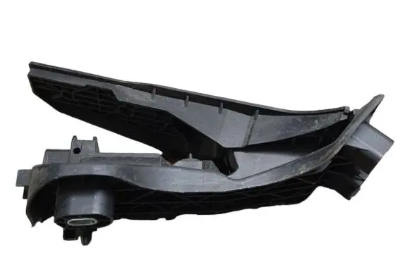 Volkswagen PASSAT B6 Accelerator throttle pedal 1K1721503L 6PV00860000