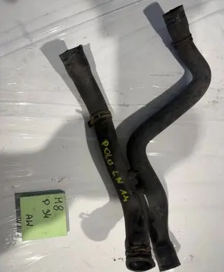 Volkswagen Polo III 6N 6N2 6NF Coolant pipe/hose 