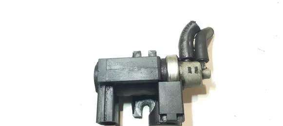Audi A4 S4 B7 8E 8H Turbo solenoid valve 8E08066270 72290313