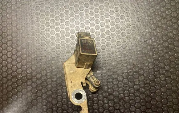 Headlight/headlamp level sensor