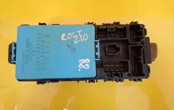 Mitsubishi Colt Fuse box set MR228760