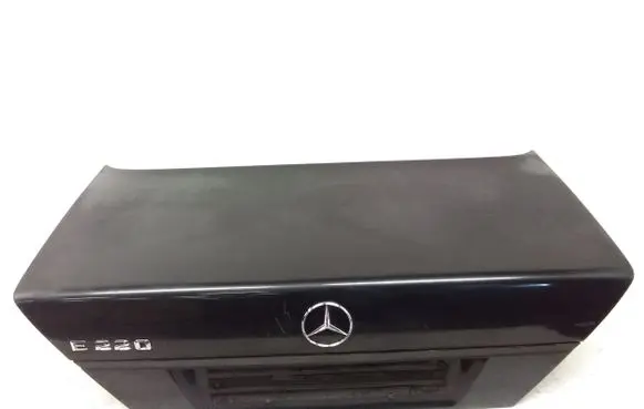 Mercedes-Benz E W124 Tailgate/trunk/boot lid