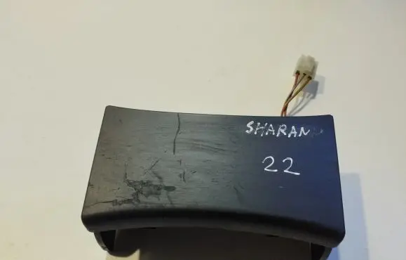 Car ashtray