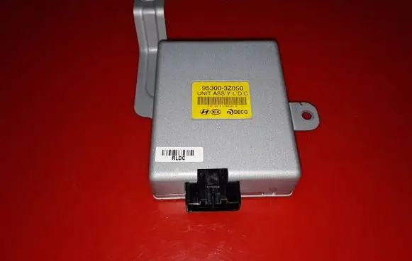Hyundai i40 Door central lock control unit/module 953003Z050 299105764