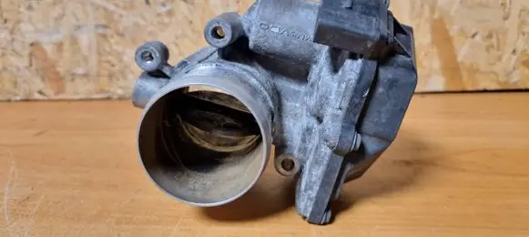 Audi A4 S4 B8 8K Throttle valve 03l128063d