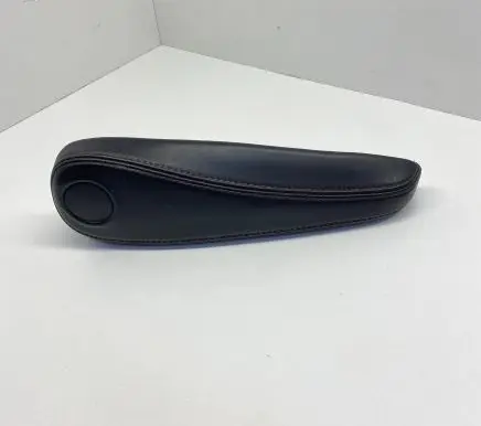 Chrysler Pacifica Rear seat armrest 5RD44TRMAC