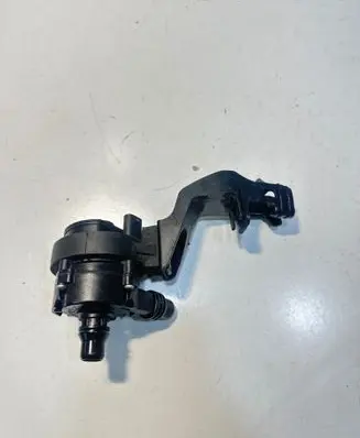 BMW 5 G30 G31 Electric auxiliary coolant/water pump 9372723 937272303